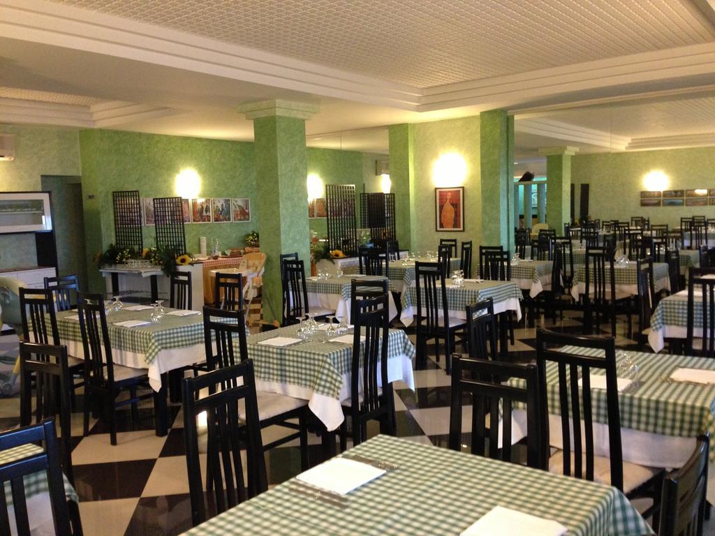 Hotel Ristorante Stellato 트레비사세 외부 사진